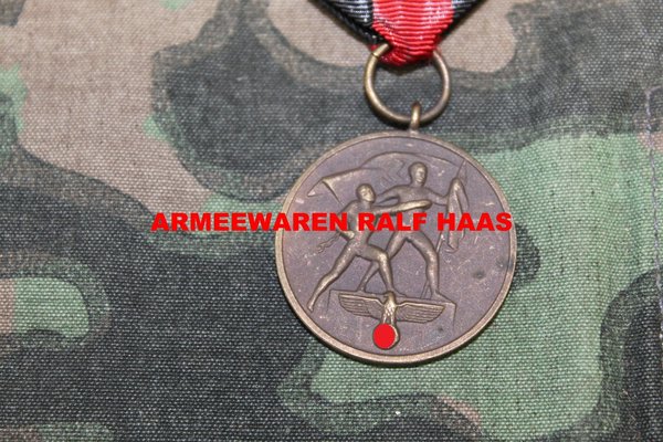 Kleine Medaille Sudetenland am Band